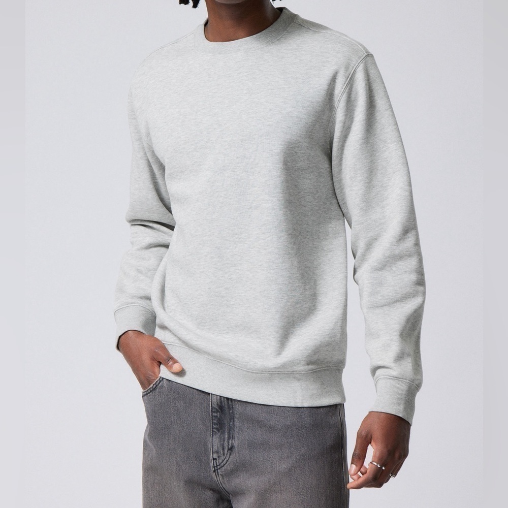 Weekday Men’s Standard Midweight Sweatshirt Crew Neck Light Gray L